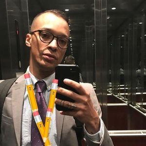 Meet your Posher, Devin